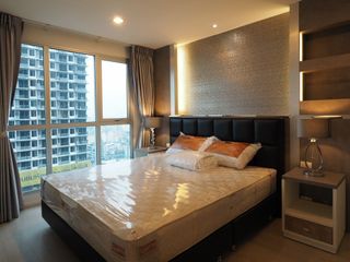 For rent 2 bedrooms condo in Sathon, Bangkok