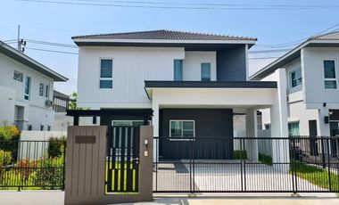 For rent 4 ベッドルーム house in Mueang Phuket, Phuket