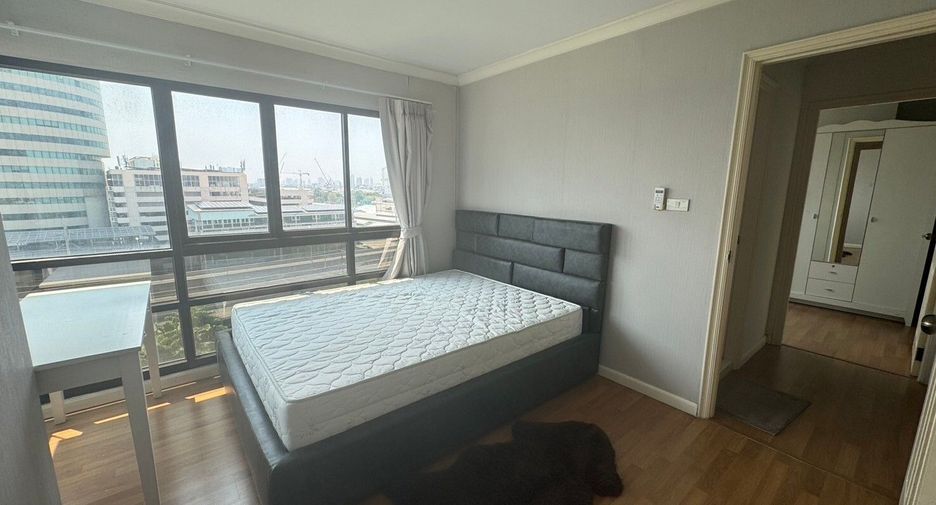 For sale and for rent 3 bedrooms condo in Yan Nawa, Bangkok