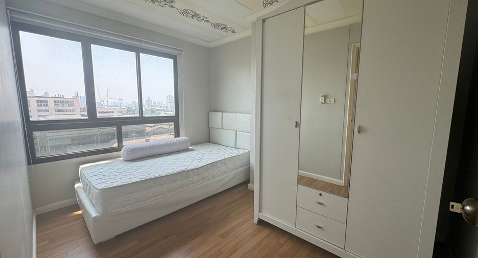 For sale and for rent 3 bedrooms condo in Yan Nawa, Bangkok