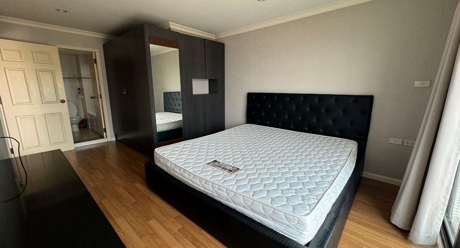 For sale and for rent 3 bedrooms condo in Yan Nawa, Bangkok