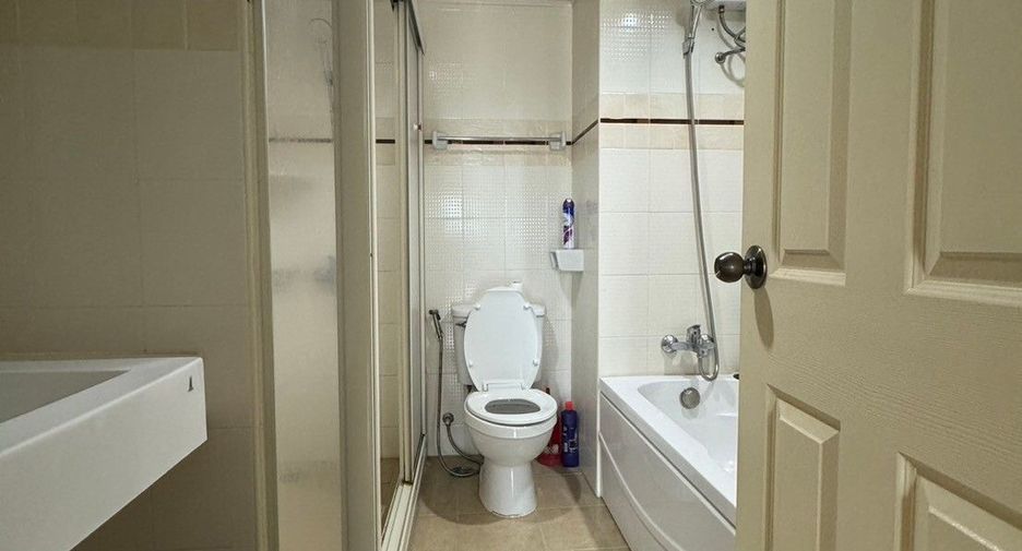 For sale and for rent 3 bedrooms condo in Yan Nawa, Bangkok