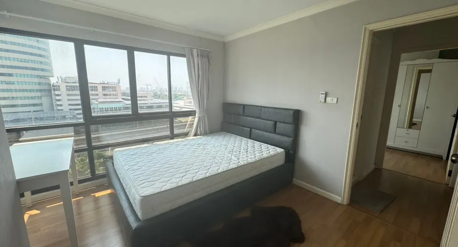 Продажа и аренда 3 спальни кондо в Ян Наща, Бангкок
