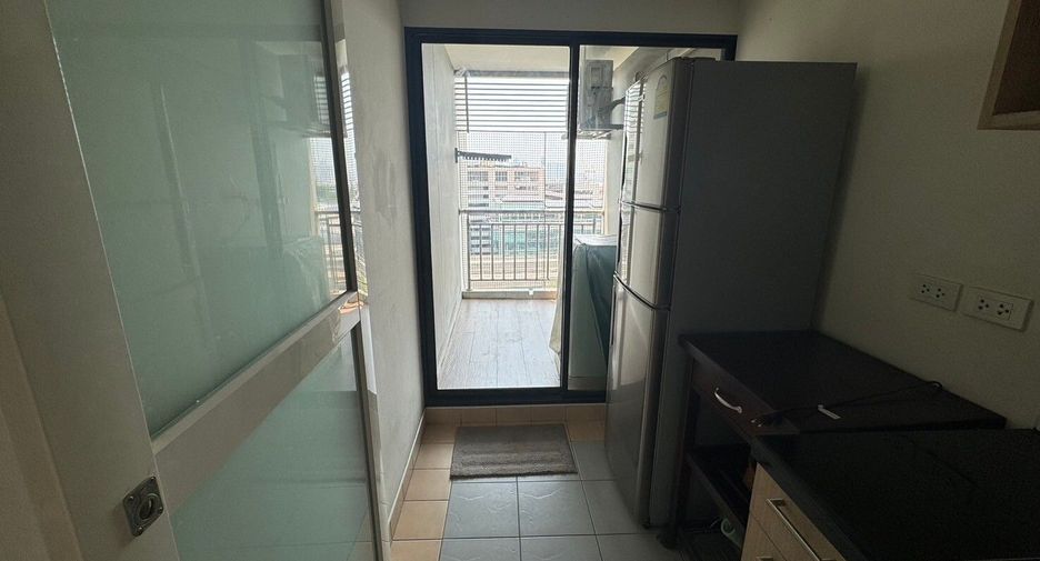 For sale and for rent 3 bedrooms condo in Yan Nawa, Bangkok