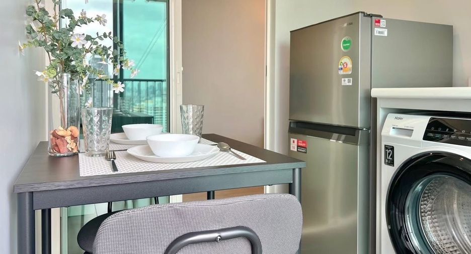 For rent 1 bed condo in Thon Buri, Bangkok