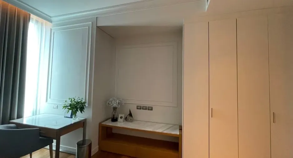 For rent 2 bedrooms condo in Pathum Wan, Bangkok