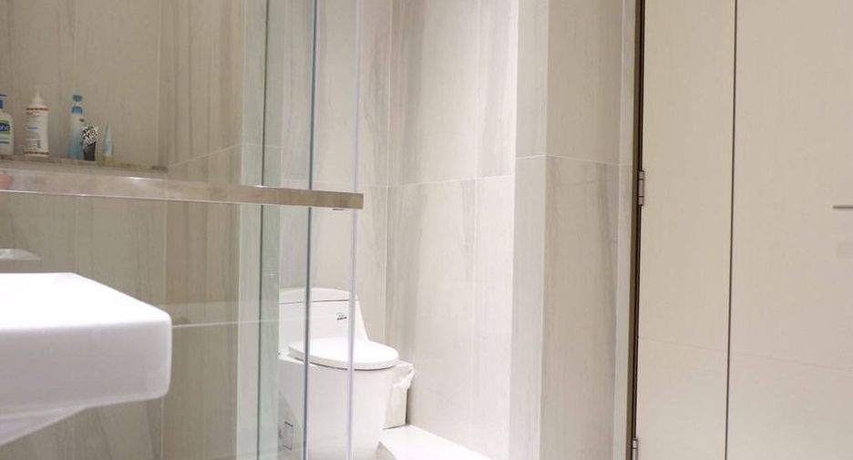 Condo en venta y en alquiler de 1 habitaciones en Khlong Toei, Bangkok