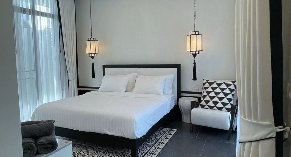 For rent 3 bedrooms villa in Mueang Phuket, Phuket