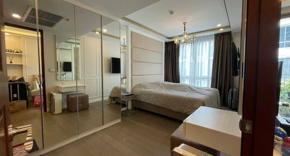 For sale 1 bed condo in Huai Khwang, Bangkok