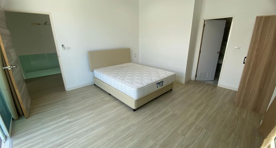 For rent 5 bedrooms house in Mueang Phuket, Phuket