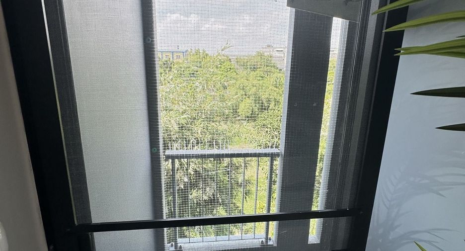 For sale studio condo in Bang Khun Thian, Bangkok