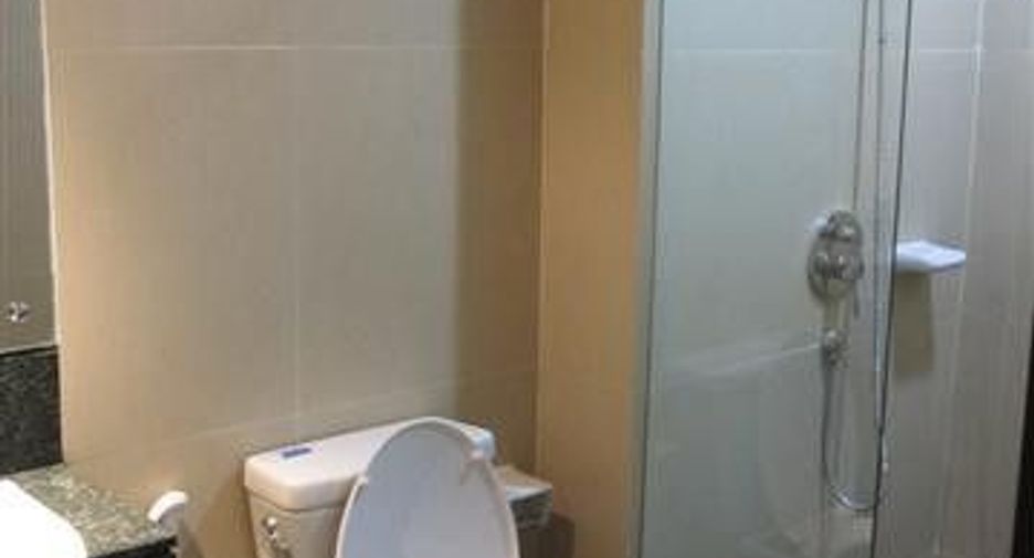 For sale and for rent 2 bedrooms condo in Watthana, Bangkok
