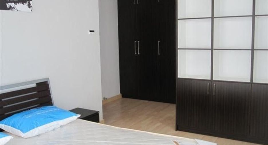 For sale and for rent 2 bedrooms condo in Watthana, Bangkok