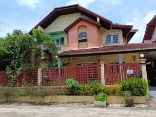 Casa en venta de 4 habitaciones en Mueang Samut Prakan, Samut Prakan