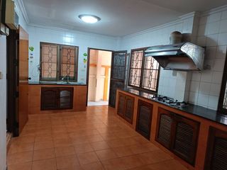Casa en venta de 4 habitaciones en Mueang Samut Prakan, Samut Prakan
