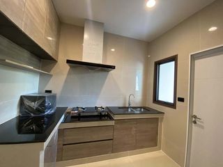 Haus zur Miete mit 4 Zimmer in Bang Kapi, Bangkok