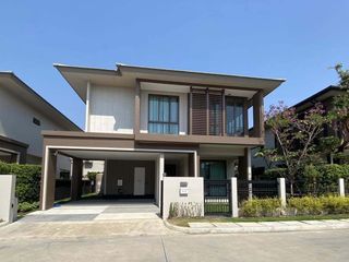 Haus zur Miete mit 4 Zimmer in Bang Kapi, Bangkok