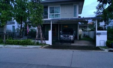 À vendre 3 chambres maison à Bang Khun Thian, Bangkok