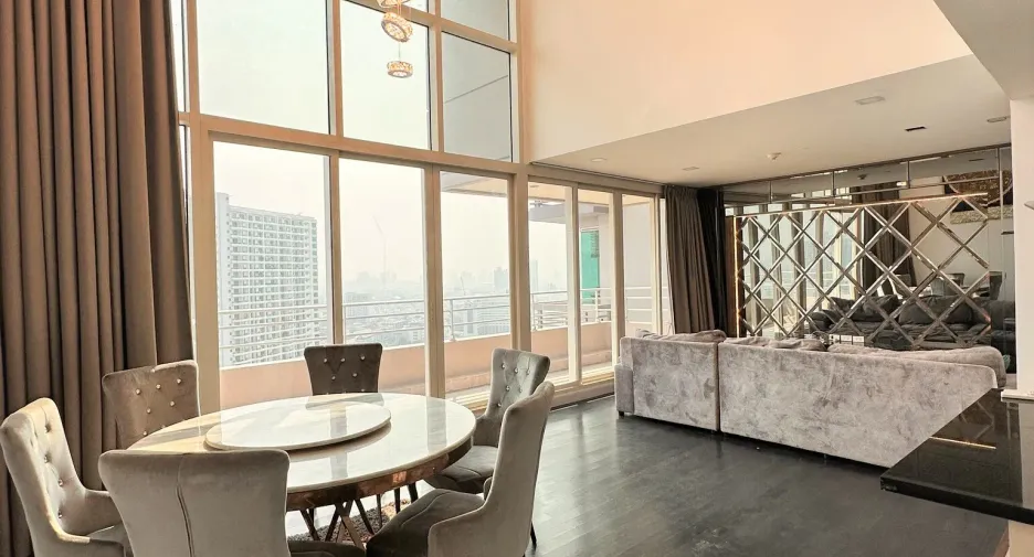 For sale and for rent 3 bedrooms condo in Bang Kho Laem, Bangkok