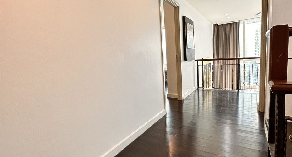 For sale and for rent 3 bedrooms condo in Bang Kho Laem, Bangkok
