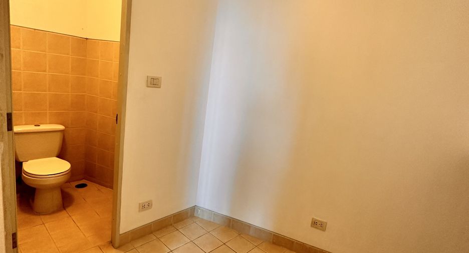 For sale and for rent 3 bedrooms condo in Bang Kho Laem, Bangkok