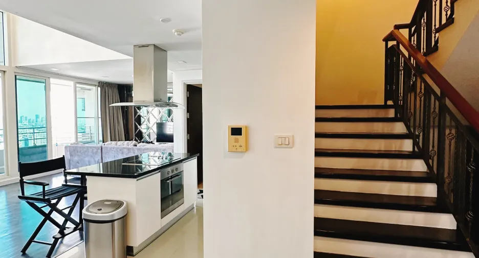 For sale and for rent 3 bedrooms condo in Bang Kho Laem, Bangkok