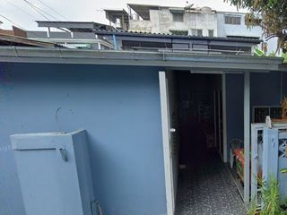 For sale 7 bedrooms house in Bangkok Noi, Bangkok