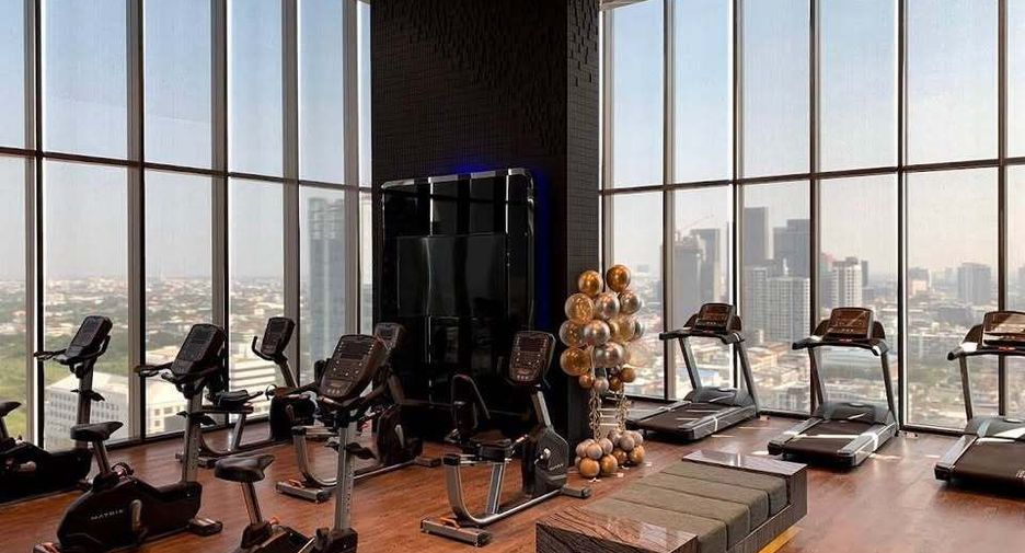 For sale 1 bed condo in Phra Khanong, Bangkok