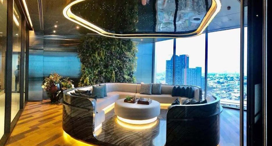 For sale 1 bed condo in Phra Khanong, Bangkok