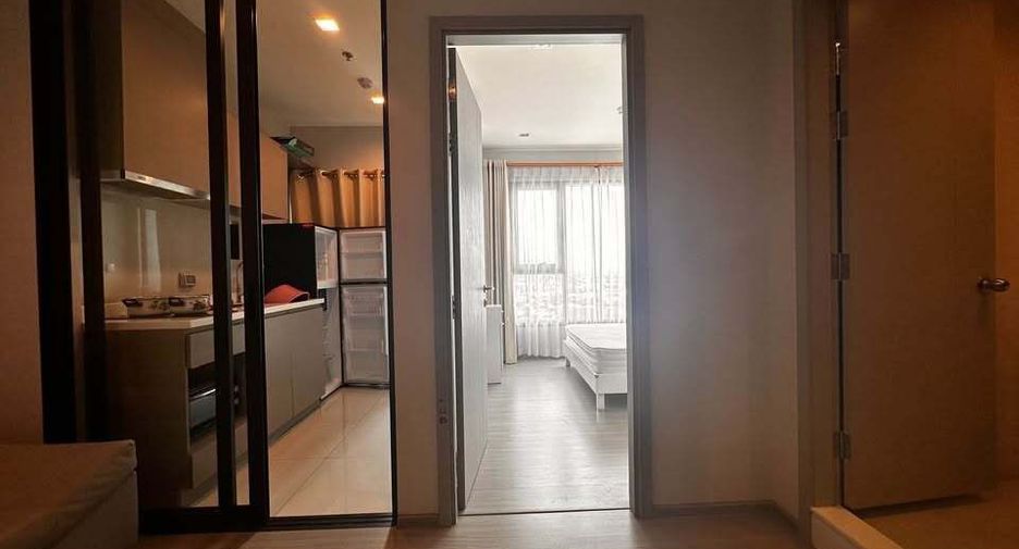 For sale 1 bed condo in Phra Khanong, Bangkok