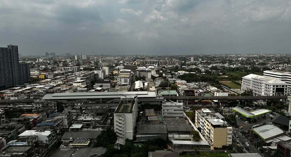 For sale 1 bed condo in Phra Khanong, Bangkok