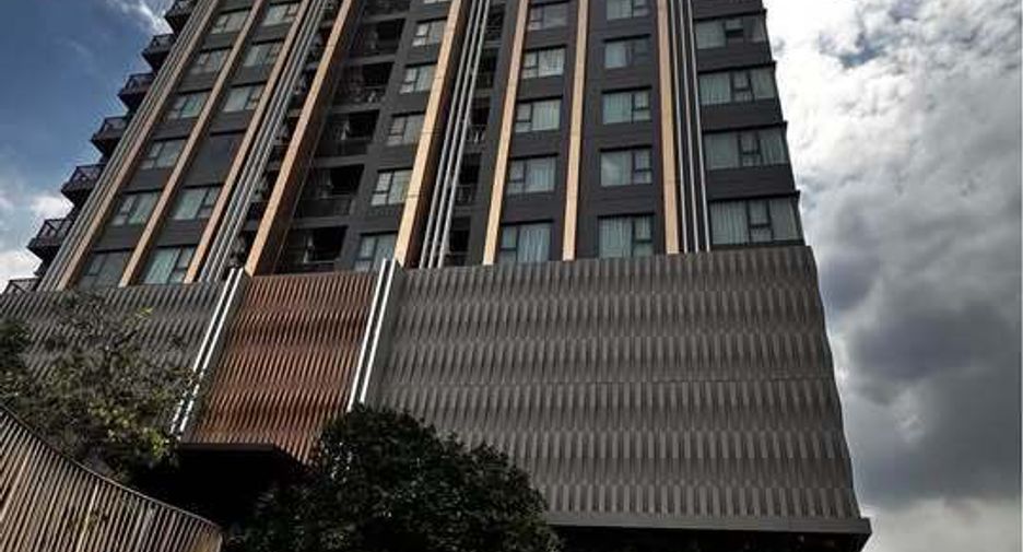 For sale 1 bed condo in Phra Khanong, Bangkok