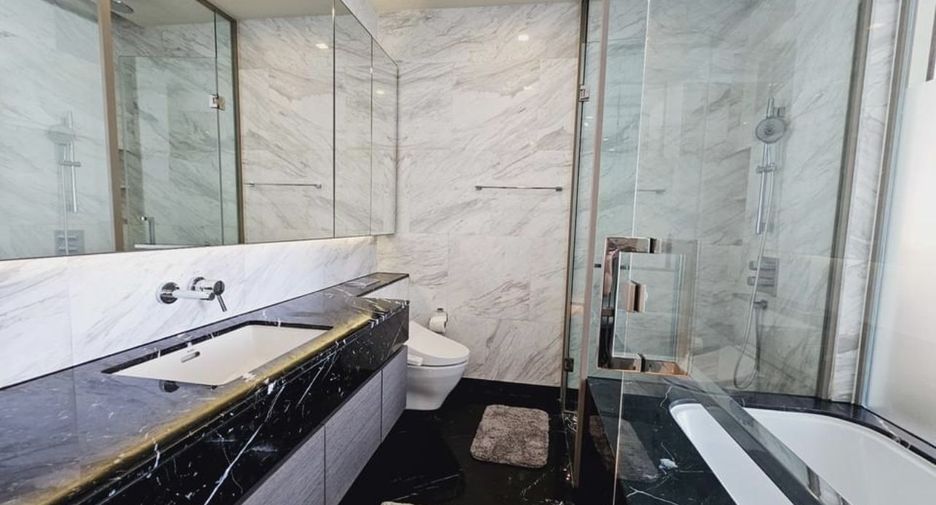 For rent 1 bed condo in Sathon, Bangkok