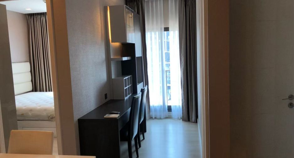 For sale 2 bedrooms condo in Phaya Thai, Bangkok