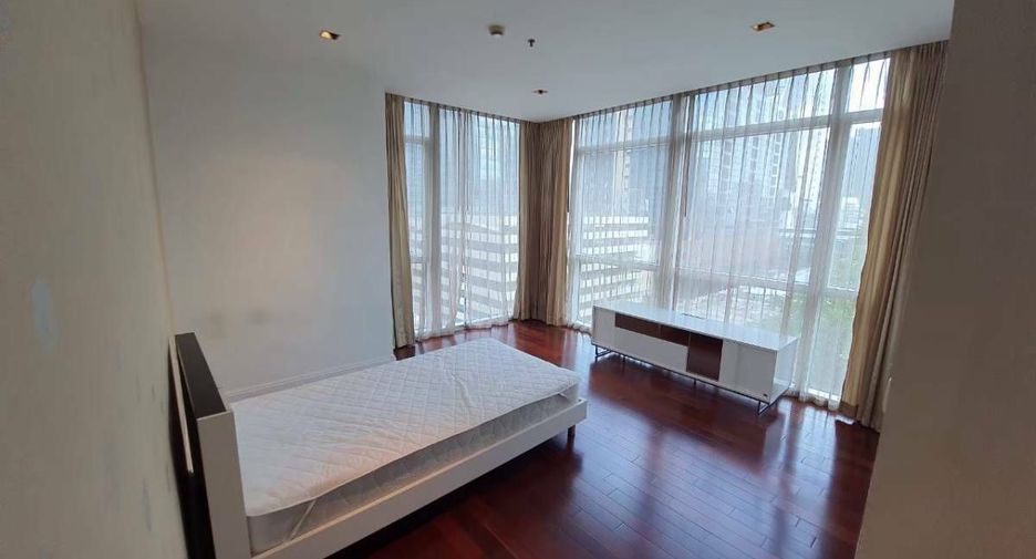 For rent 3 ベッドルーム condo in Pathum Wan, Bangkok