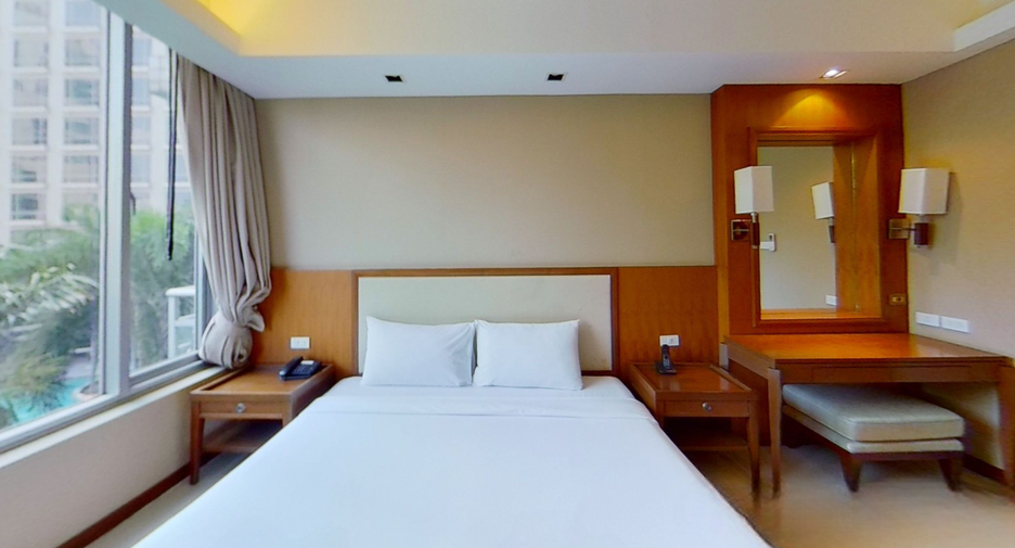 For sale 2 bedrooms condo in Pathum Wan, Bangkok