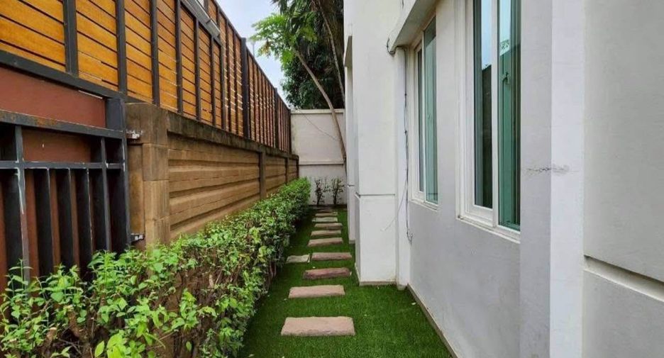 For rent 3 bedrooms house in Mueang Samut Prakan, Samut Prakan