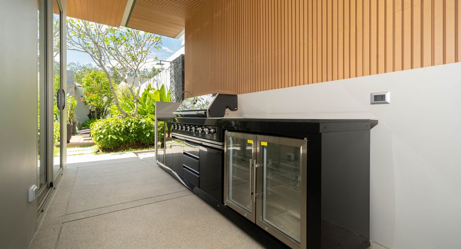 For sale 3 bedrooms villa in Thalang, Phuket