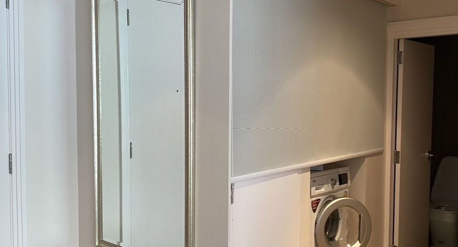 Wohnung zur Miete mit 2 Zimmer in Pathum Wan, Bangkok