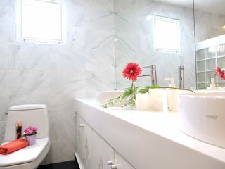 For rent 3 bedrooms condo in Sathon, Bangkok