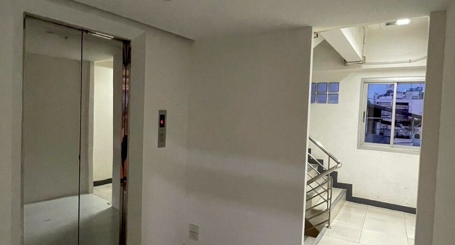 Oficina en alquiler en Sathon, Bangkok