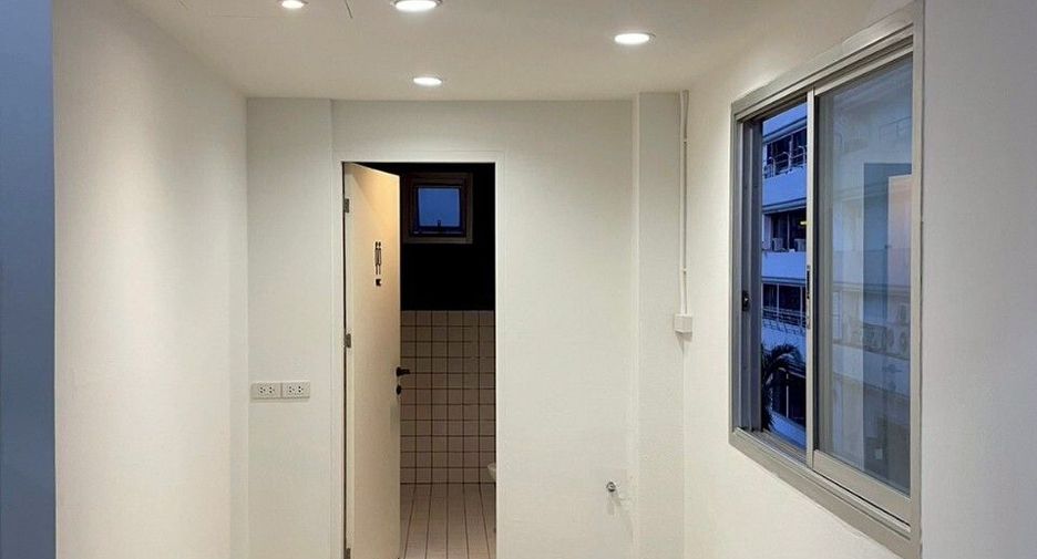 Oficina en alquiler en Sathon, Bangkok
