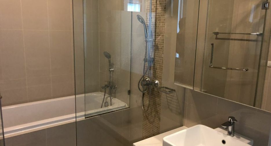 For rent 1 bed condo in Watthana, Bangkok