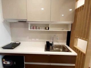 Wohnung zur Miete mit 1 Zimmer in Khlong San, Bangkok