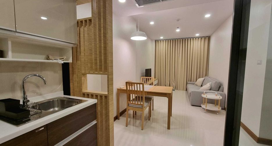 For rent 1 bed condo in Khlong San, Bangkok