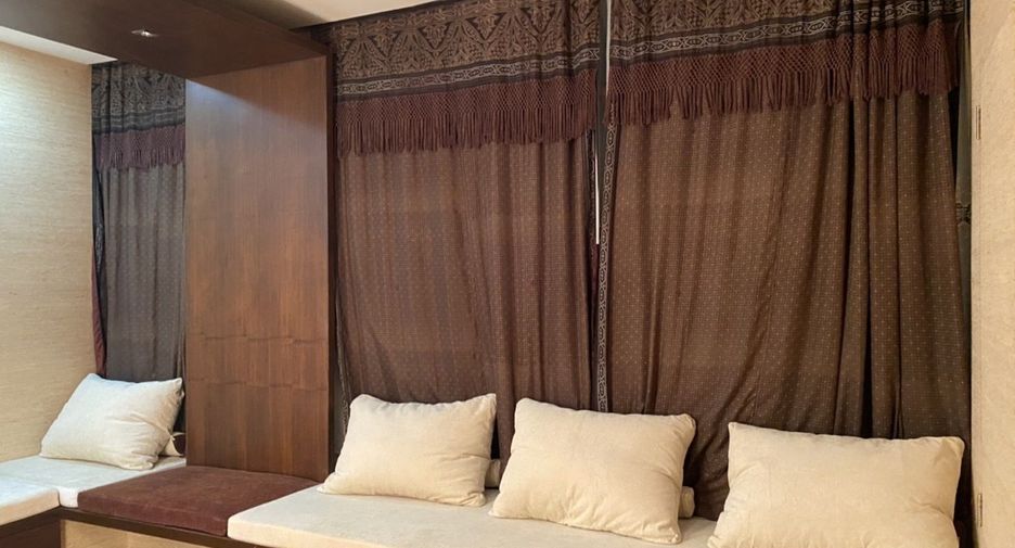 Condo en venta de 3 habitaciones en Sathon, Bangkok