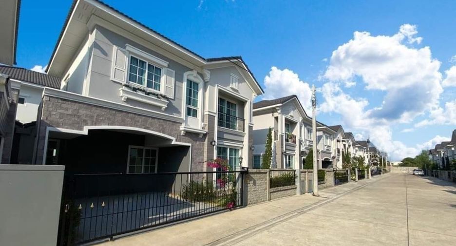 Haus zum Kauf mit 4 Zimmer in Bang Khen, Bangkok