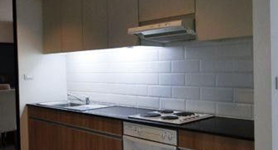 Condo en alquiler de 3 habitaciones en Watthana, Bangkok