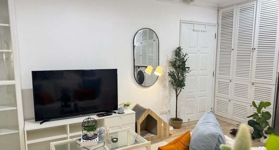 For rent studio condo in Watthana, Bangkok