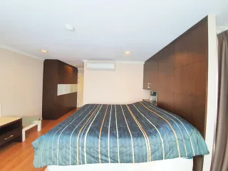 À louer 2 chambres condo à Watthana, Bangkok